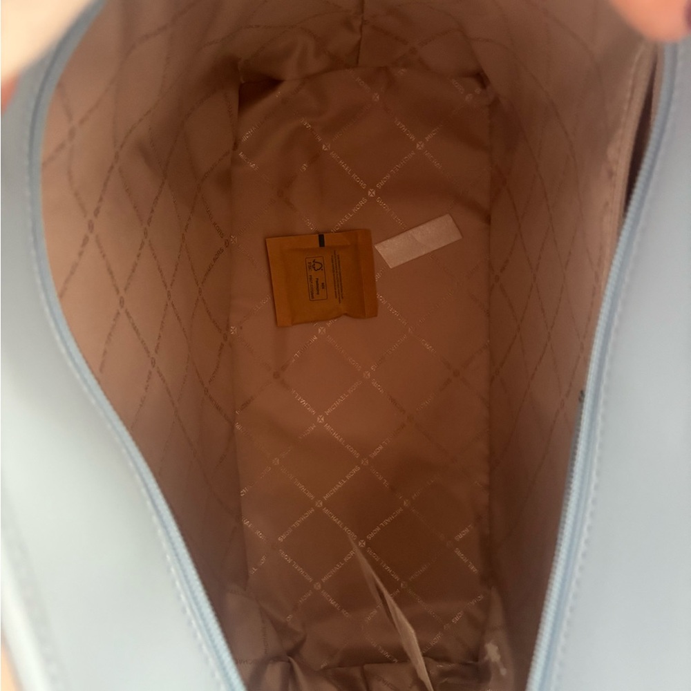 Michael Michael Kors  jet set printed signature logo Tote NWT still in plastic - Picture 5 of 16